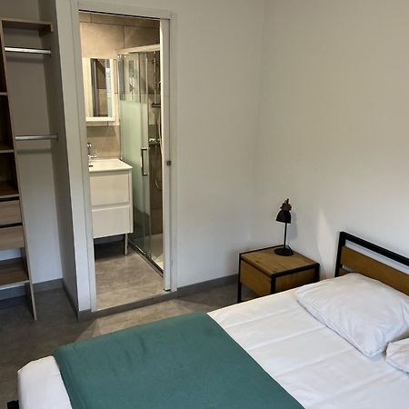 Chambre Avec Salle D'Eau Privee Dans Appartement Partage 200 M Du Tram Монпелье Экстерьер фото