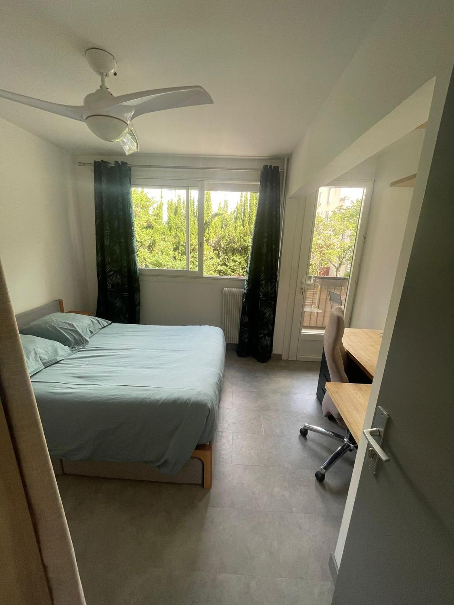 Chambre Avec Salle D'Eau Privee Dans Appartement Partage 200 M Du Tram Монпелье Экстерьер фото